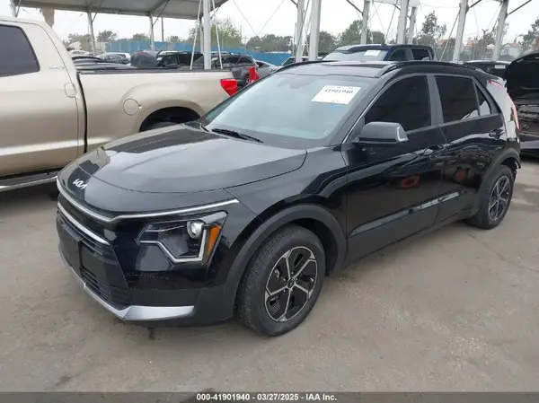 KNDCR3LE0P5108224 2023 KIA NIRO - Image 2
