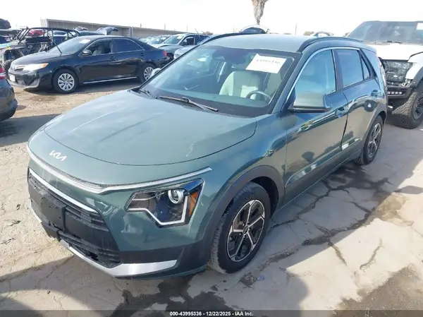 KNDCR3LE0P5114508 2023 KIA NIRO - Image 2