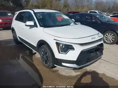 KNDCR3LE0P5118333 2023 KIA NIRO