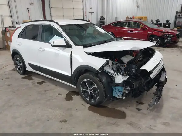 KNDCR3LE0R5121073 2024 KIA NIRO - Image 1