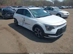 KNDCR3LE0R5122837 2024 KIA NIRO
