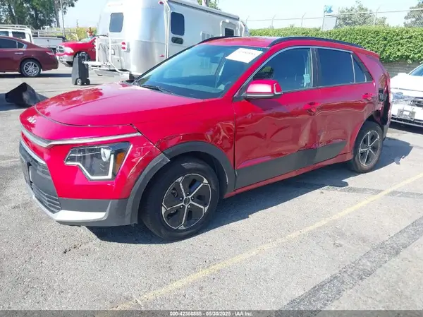 KNDCR3LE0R5125799 2024 KIA NIRO - Image 2