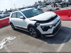 KNDCR3LE0R5137953 2024 KIA NIRO