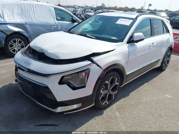 KNDCR3LE0R5137953 2024 KIA NIRO - Image 2