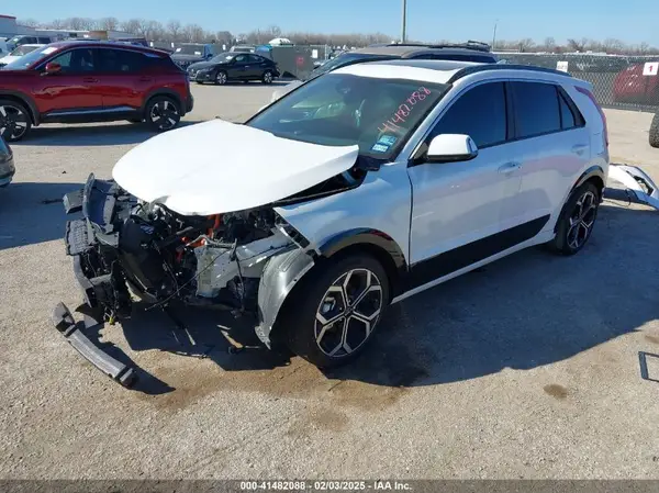 KNDCR3LE0R5146510 2024 KIA NIRO - Image 2
