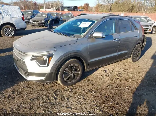 KNDCR3LE0R5167972 2024 KIA NIRO - Image 2