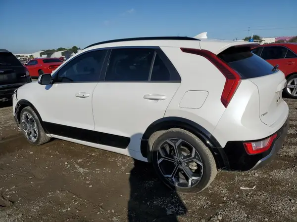 KNDCR3LE0R5185842 2024 KIA NIRO - Image 2