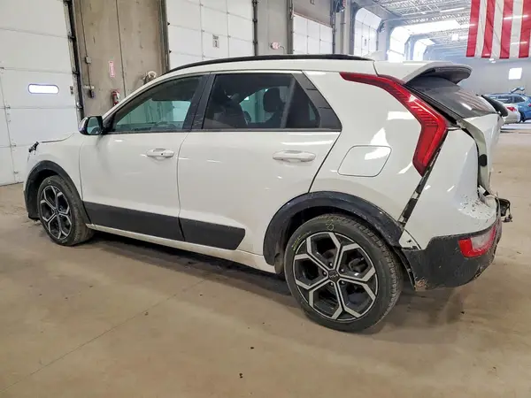 KNDCR3LE1P5046705 2023 KIA NIRO - Image 2
