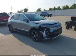 KNDCR3LE1P5098044 2023 KIA NIRO