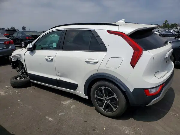 KNDCR3LE1R5160285 2024 KIA NIRO - Image 2