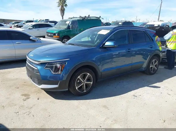 KNDCR3LE1R5197093 2024 KIA NIRO - Image 2