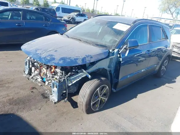 KNDCR3LE1S5261137 2025 KIA NIRO - Image 2