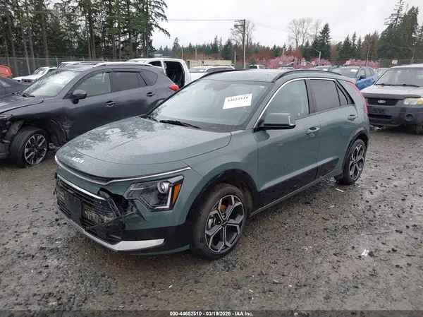 KNDCR3LE2P5036572 2023 KIA NIRO - Image 2