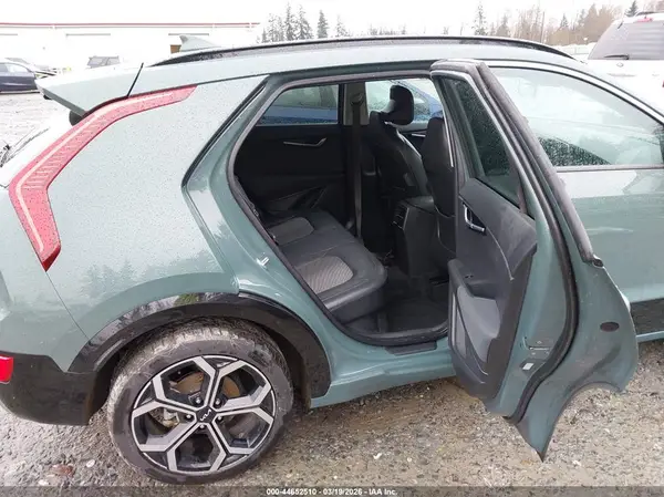 KNDCR3LE2P5036572 2023 KIA NIRO - Image 8
