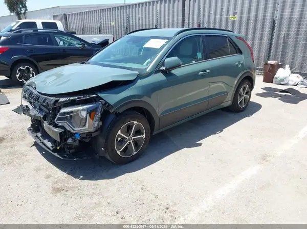 KNDCR3LE2P5038970 2023 KIA NIRO - Image 2