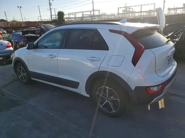 KNDCR3LE2P5042260 2023 KIA NIRO - Image 2