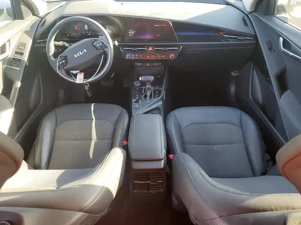 KNDCR3LE2P5042260 2023 KIA NIRO - Image 8