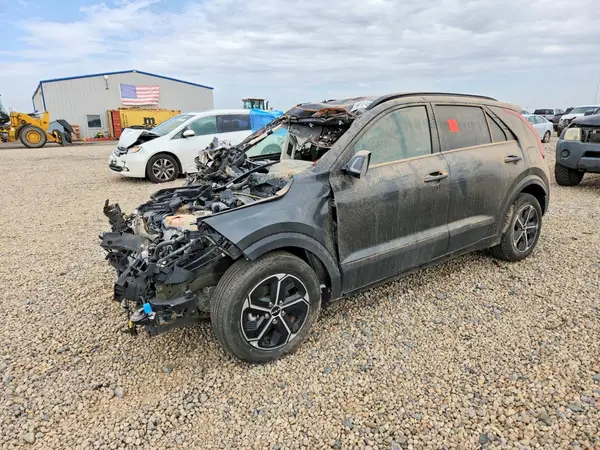 KNDCR3LE2P5046938 2023 KIA NIRO - Image 1