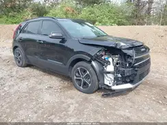 KNDCR3LE2P5048107 2023 KIA NIRO