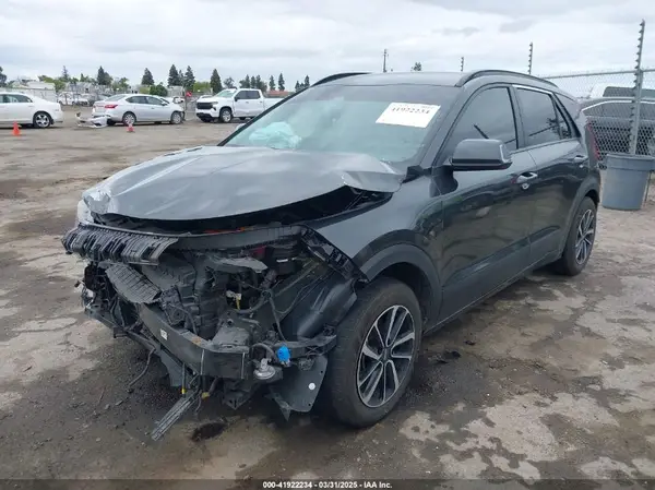 KNDCR3LE2P5050276 2023 KIA NIRO - Image 2