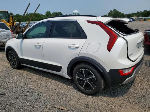 KNDCR3LE2P5051508 2023 KIA NIRO - Image 2