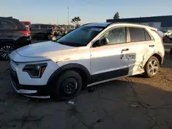KNDCR3LE2P5057793 2023 KIA NIRO