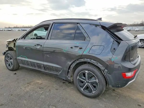 KNDCR3LE2P5062184 2023 KIA NIRO - Image 2