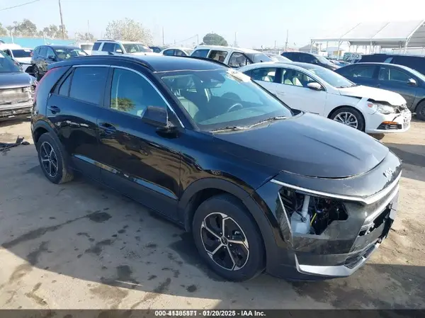 KNDCR3LE2P5074092 2023 KIA NIRO - Image 1