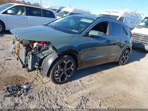 KNDCR3LE2P5091507 2023 KIA NIRO - Image 2