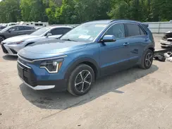 KNDCR3LE2P5101095 2023 KIA NIRO