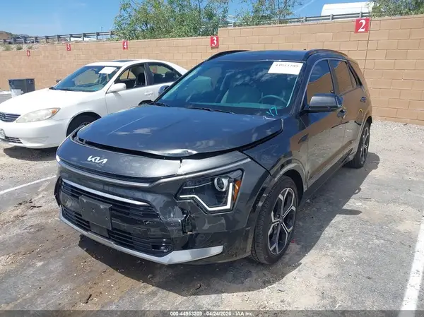 KNDCR3LE2R5146430 2024 KIA NIRO - Image 2