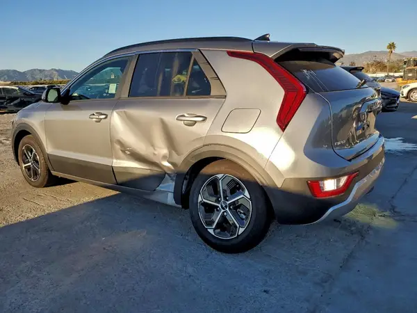 KNDCR3LE2R5183817 2024 KIA NIRO - Image 2