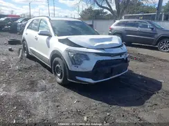 KNDCR3LE2S5252446 2025 KIA NIRO