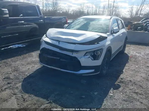 KNDCR3LE2S5252446 2025 KIA NIRO - Image 2