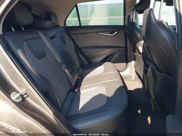 KNDCR3LE3P5040730 2023 KIA NIRO - Image 8