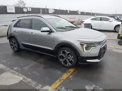 KNDCR3LE3P5043448 2023 KIA NIRO