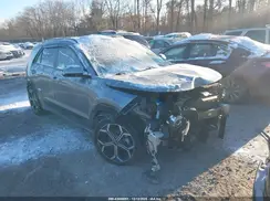 KNDCR3LE3P5046625 2023 KIA NIRO
