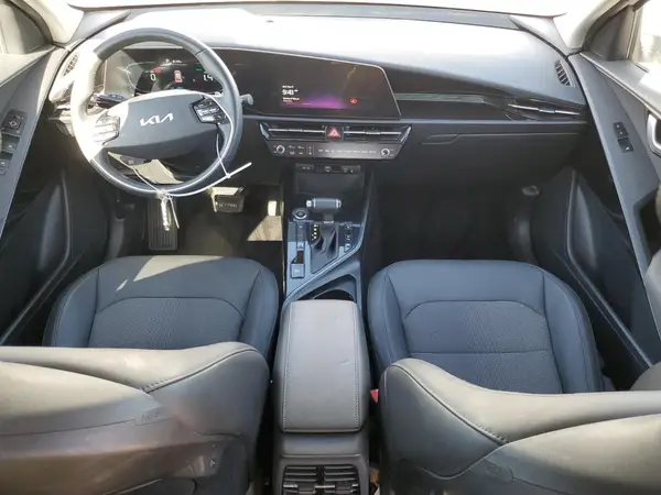 KNDCR3LE3P5053803 2023 KIA NIRO - Image 8