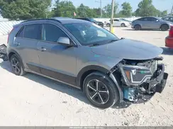 KNDCR3LE3P5055518 2023 KIA NIRO