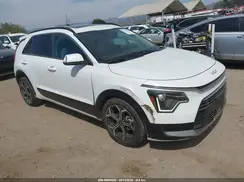 KNDCR3LE3P5061481 2023 KIA NIRO
