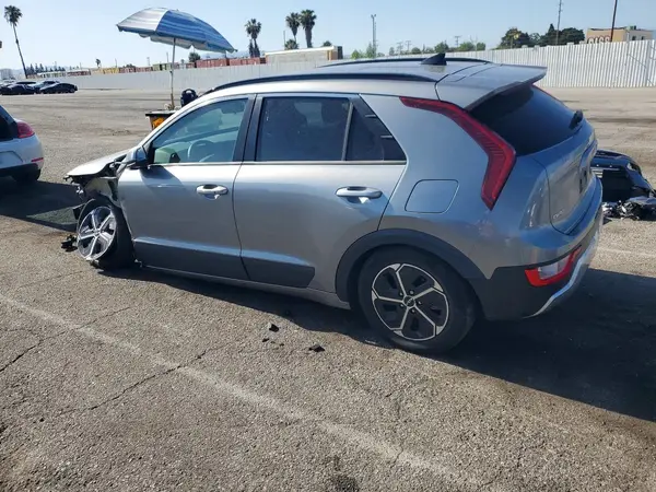 KNDCR3LE3P5071072 2023 KIA NIRO - Image 2
