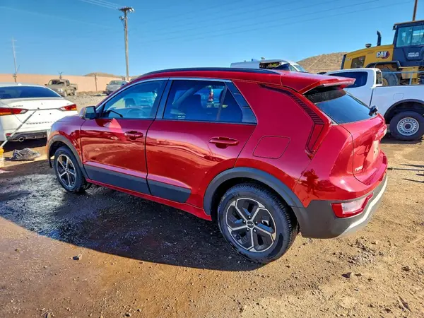 KNDCR3LE3P5077003 2023 KIA NIRO - Image 2