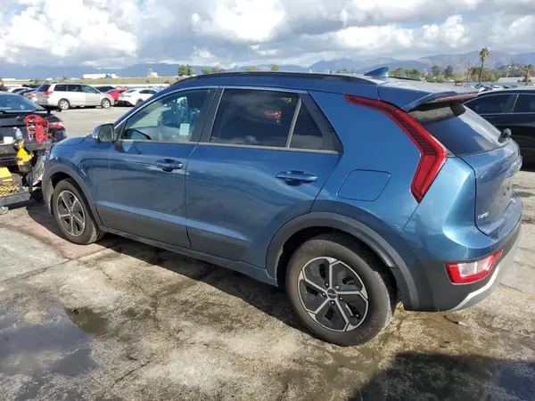 KNDCR3LE3P5084775 2023 KIA NIRO - Image 2