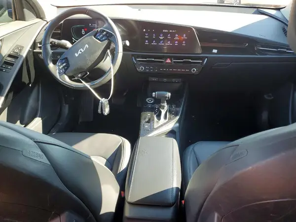 KNDCR3LE3P5106368 2023 KIA NIRO - Image 8