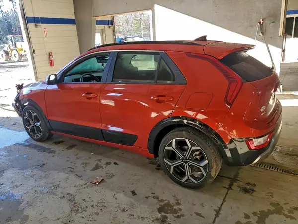 KNDCR3LE3P5111165 2023 KIA NIRO - Image 2