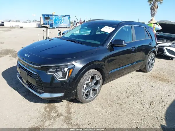 KNDCR3LE3R5152124 2024 KIA NIRO - Image 2