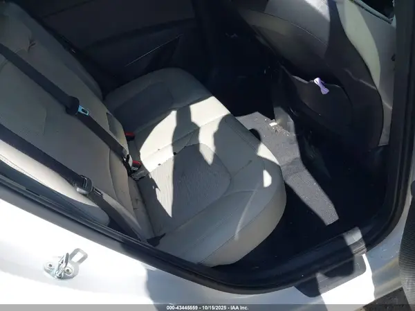KNDCR3LE3R5155556 2024 KIA NIRO - Image 8