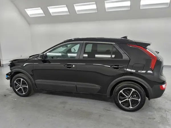 KNDCR3LE3S5219553 2025 KIA NIRO - Image 2