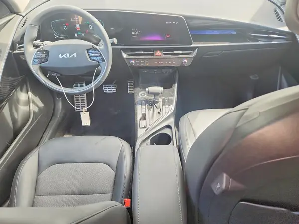 KNDCR3LE3S5253105 2025 KIA NIRO - Image 8