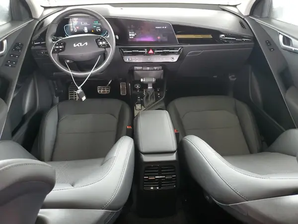 KNDCR3LE3S5256246 2025 KIA NIRO - Image 8